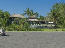 Villa Sungai Tinggi Beach, Villa en bord de mer